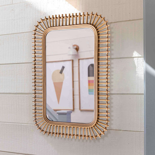 Yumuşak köşeli dikdörtgen rattan bambu duvar aynası, Japandi tarz pastel sanat posterleriyle birlikte